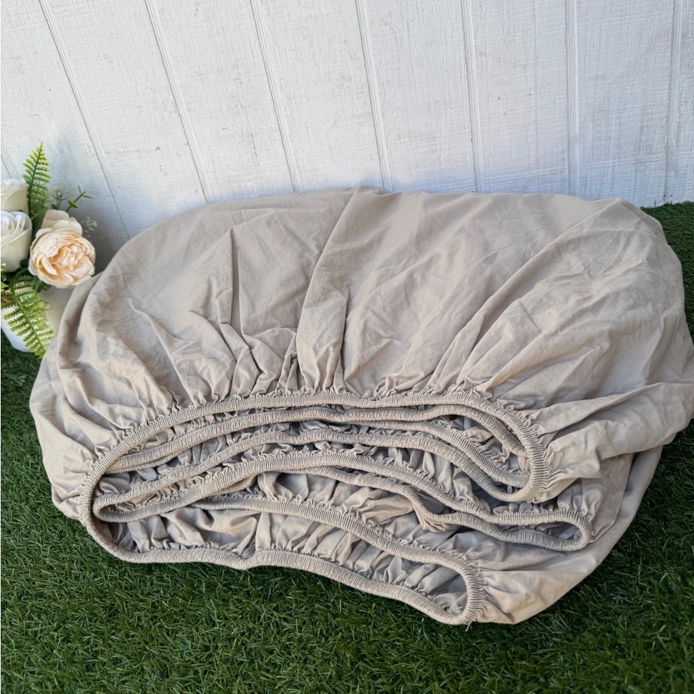 PARACHUTE
Signature Organic Cotton fitted sheet size King new without tags